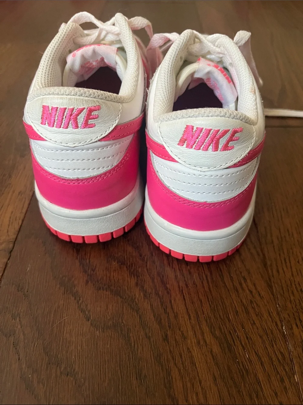 Nike Kids White & Hot Pink Low-Top Sneakers - Picture 5 of 6